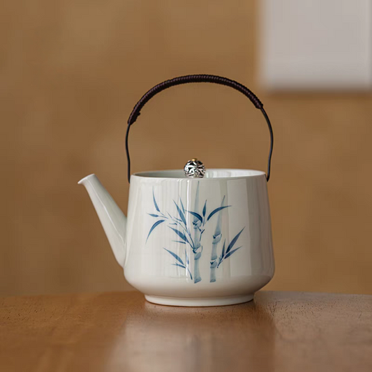 Chinese-style delicate hand-painted bamboo featured lifting-pouch type teapot set